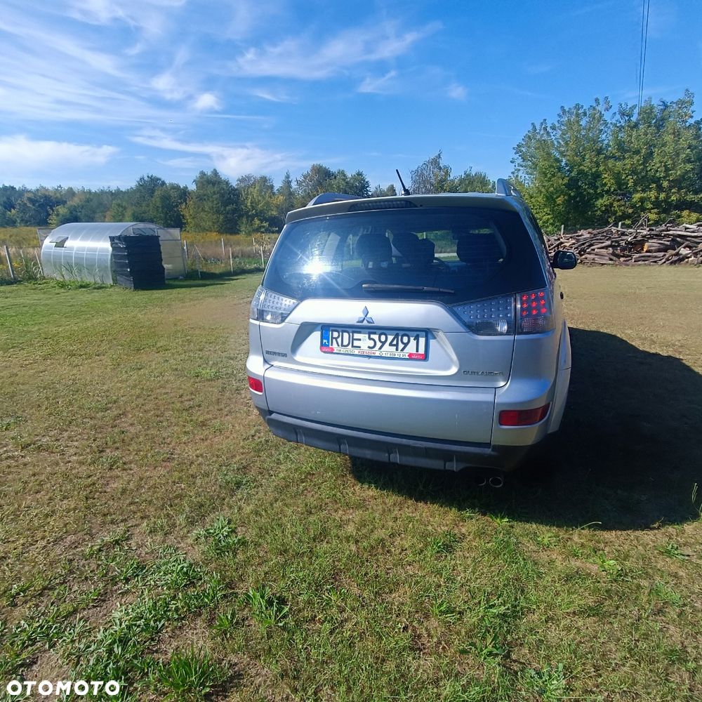 Mitsubishi Outlander - 5