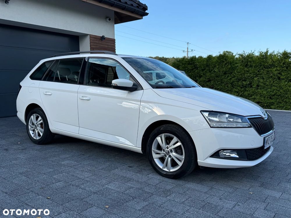 Skoda Fabia 1.0 TSI Ambition - 2