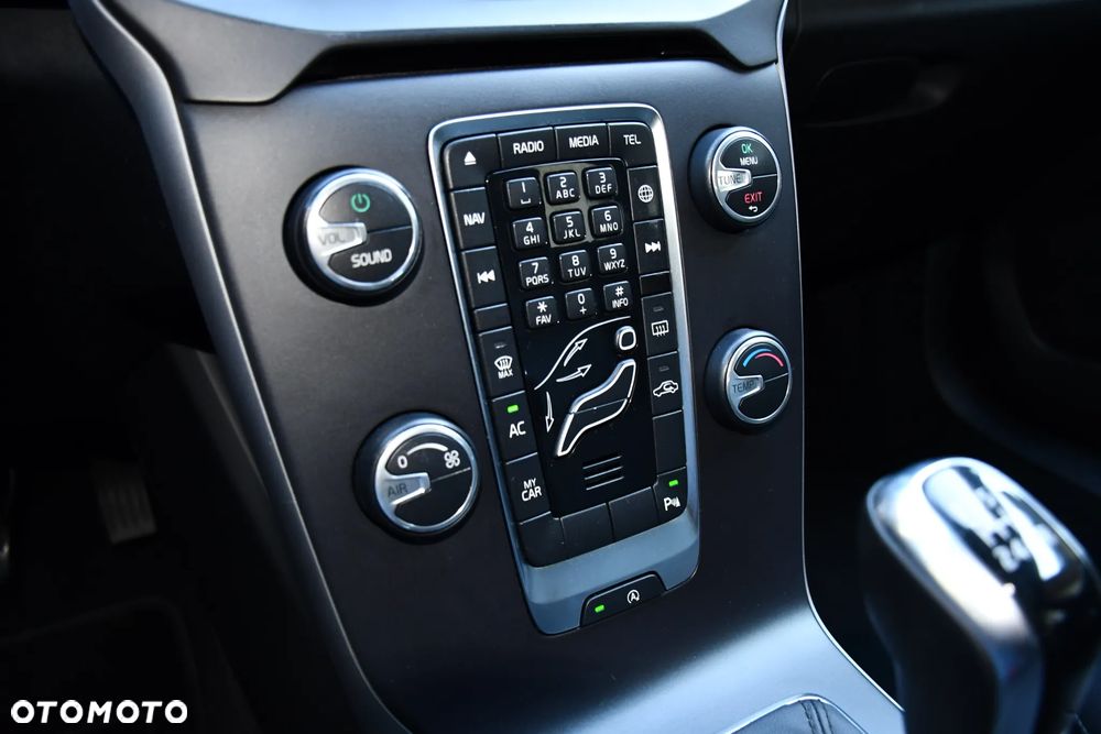 Volvo V40 D2 - 23