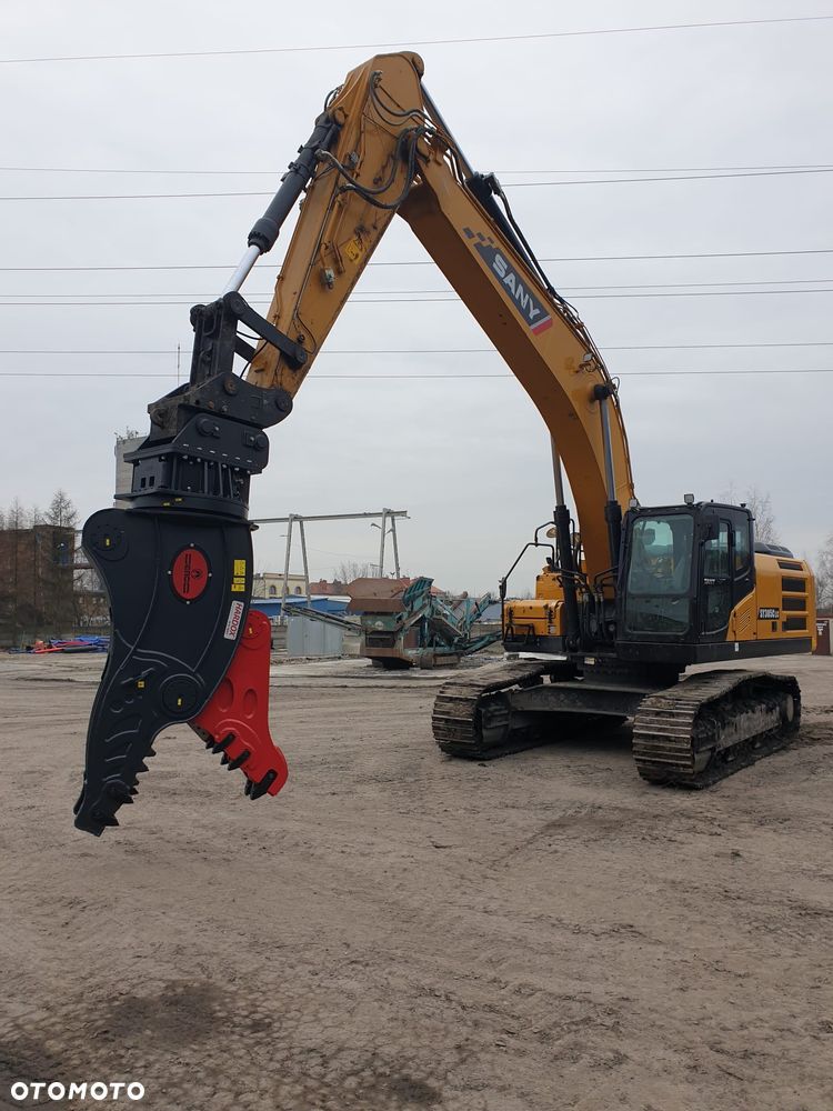 Szczęka krusząca wyburzeniowa CMB FH26 - 1