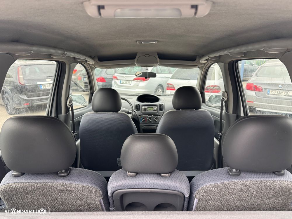 Toyota Yaris Verso 1.4 D-4D Sol - 34