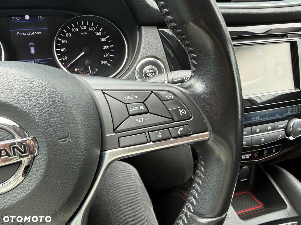 Nissan Qashqai 1.3 DIG-T N-Connecta - 28