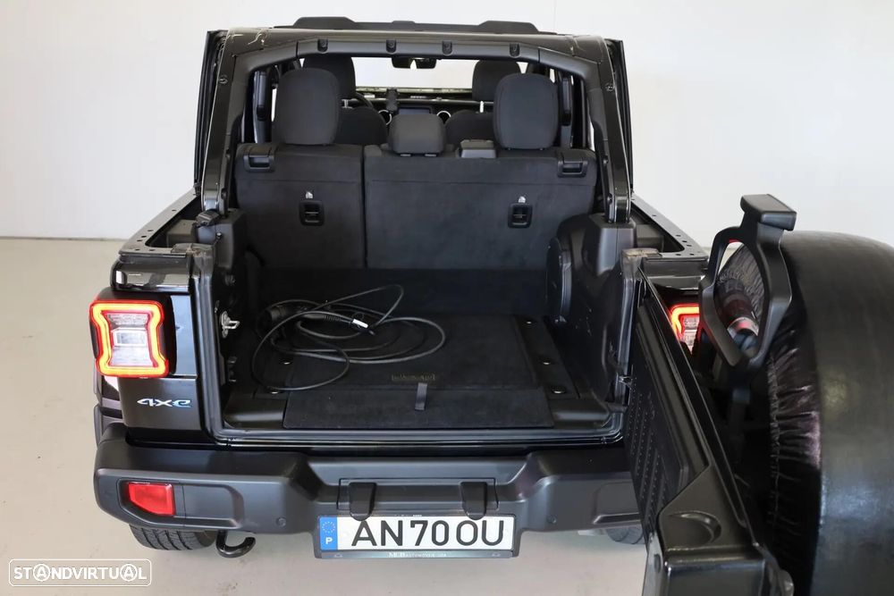 Jeep Wrangler Unlimited 2.0 TG 4xe Sahara - 24