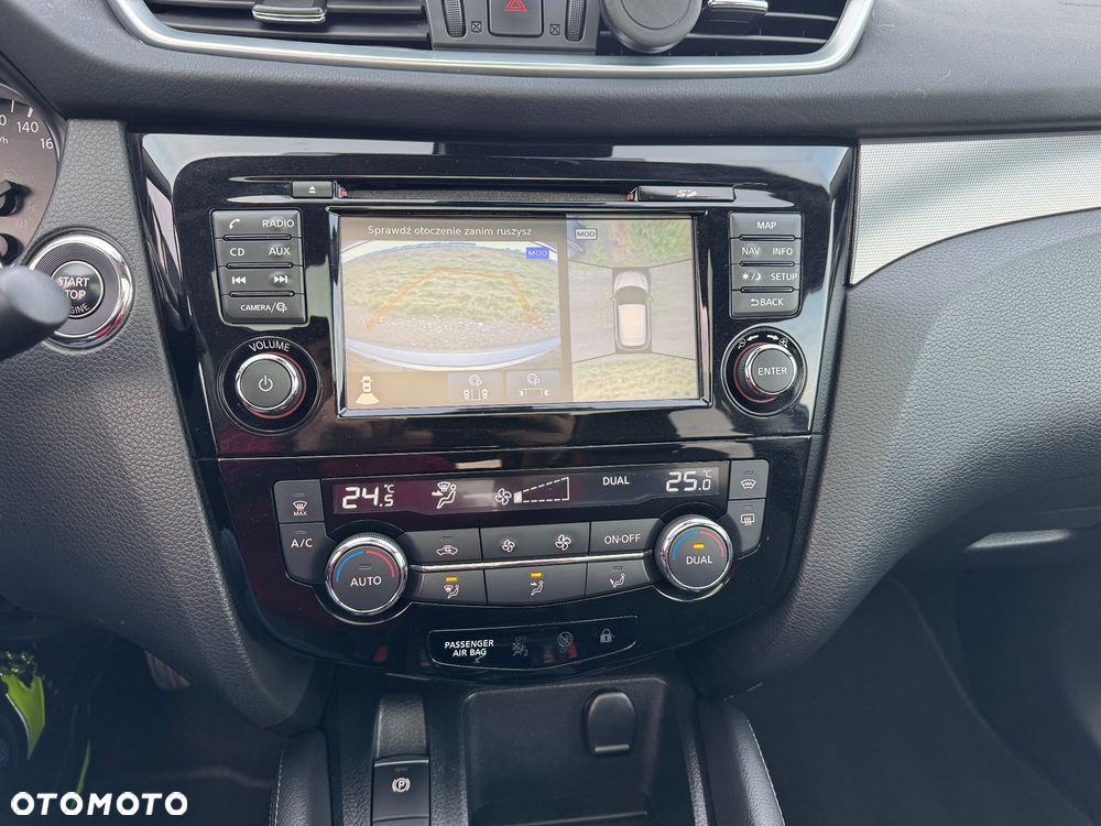 Nissan Qashqai 1.6 DCi TEKNA+ - 22