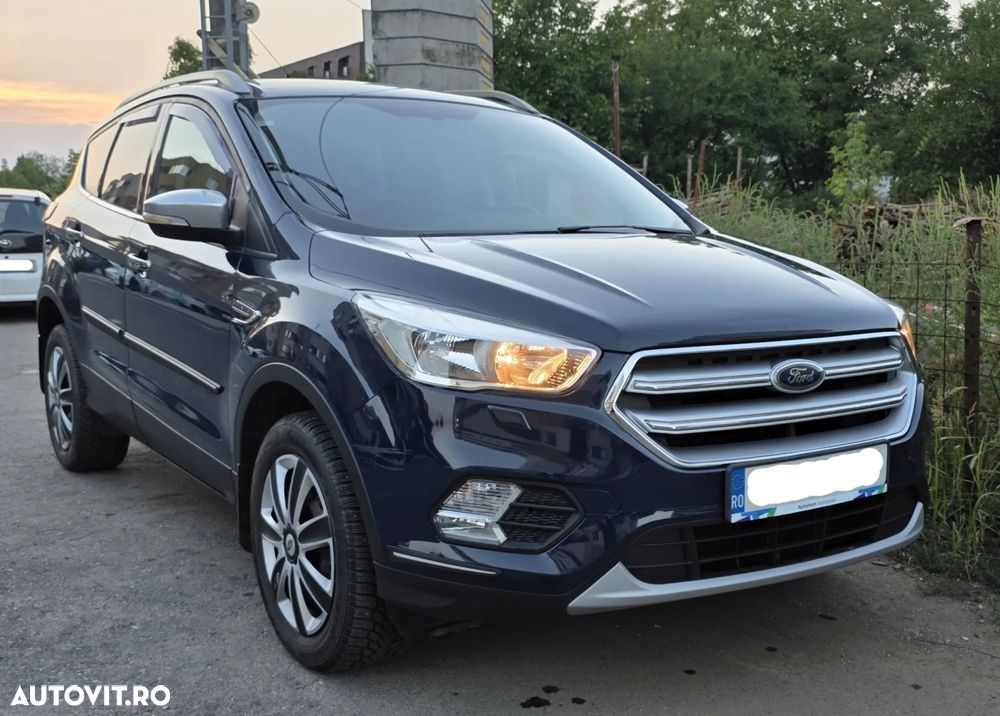 Ford Kuga - 2