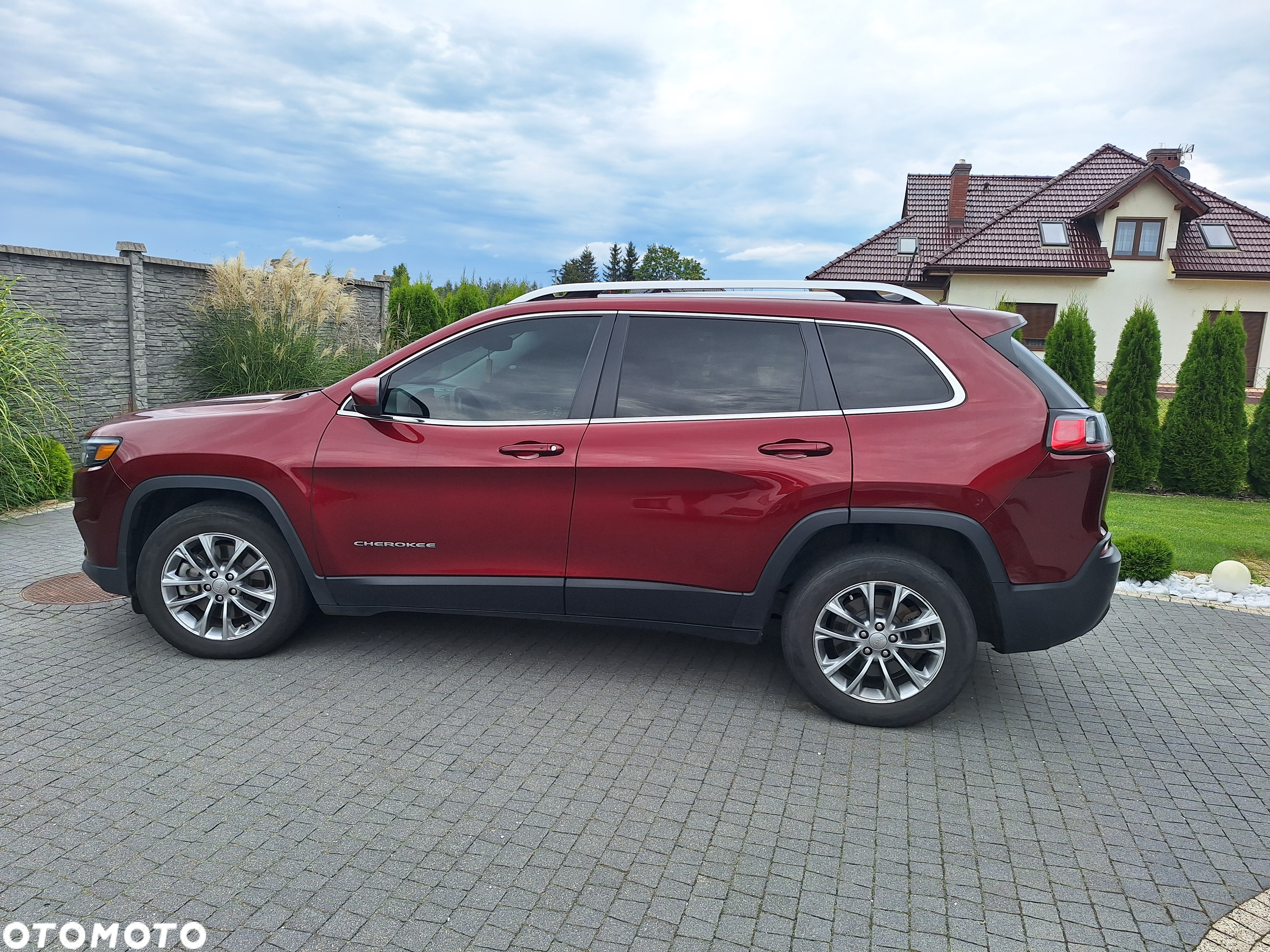 Jeep Cherokee - 5