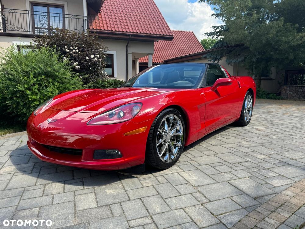 Chevrolet Corvette - 21