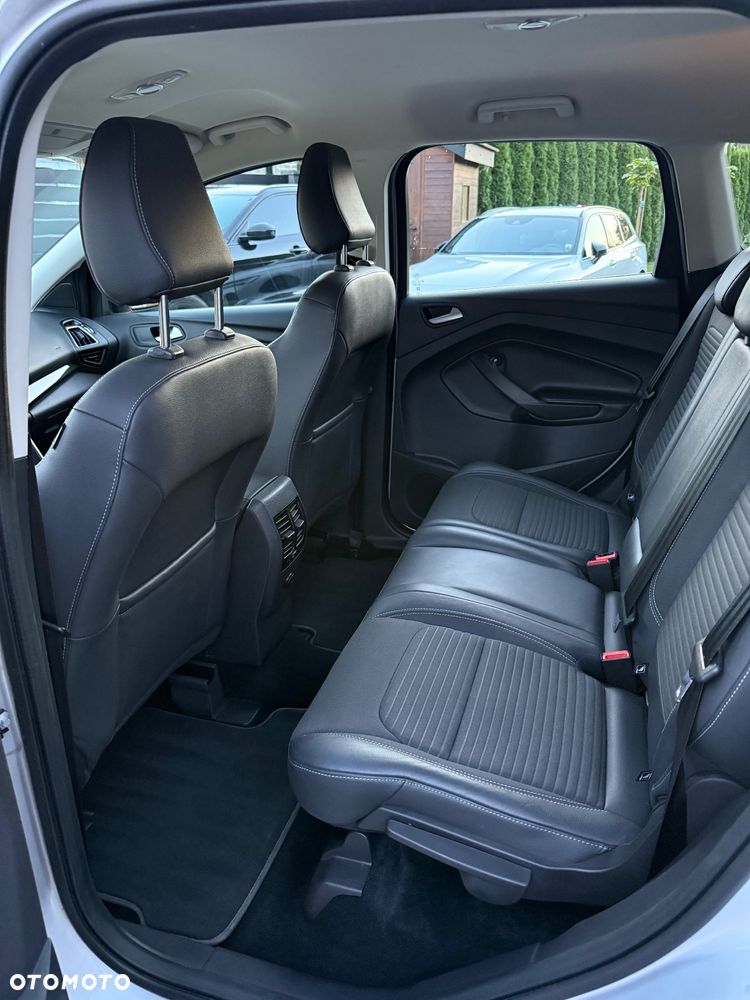 Ford Kuga 2.0 TDCi 4WD Titanium - 24
