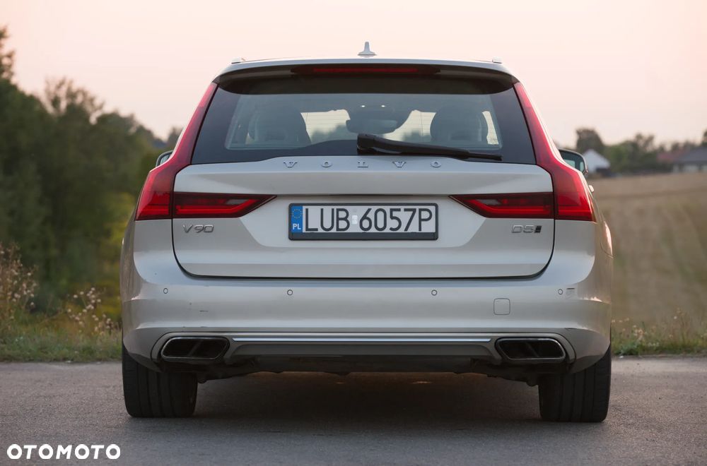 Volvo V90 D5 AWD Momentum - 6