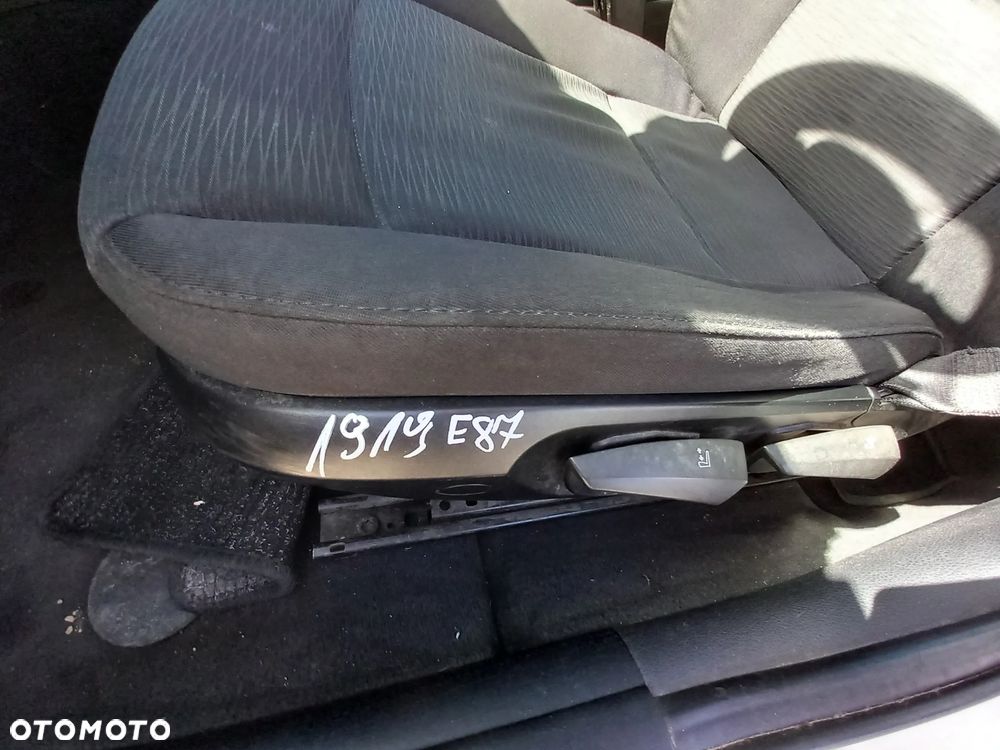 BMW E87 FOTELE KANAPA KOMPLET - 4