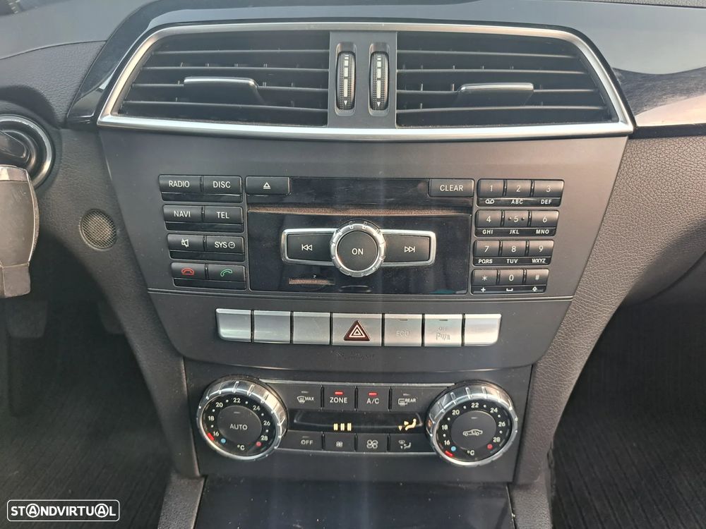 Mercedes-Benz C 180 CDi Avantgarde BlueEfficiency - 23