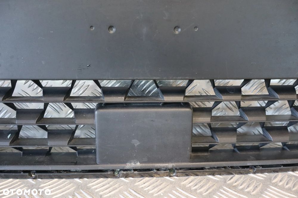 GRILL GRIL ATRAPA AUDI A1 II 82A 82A853653 82A853653A 2018- - 6