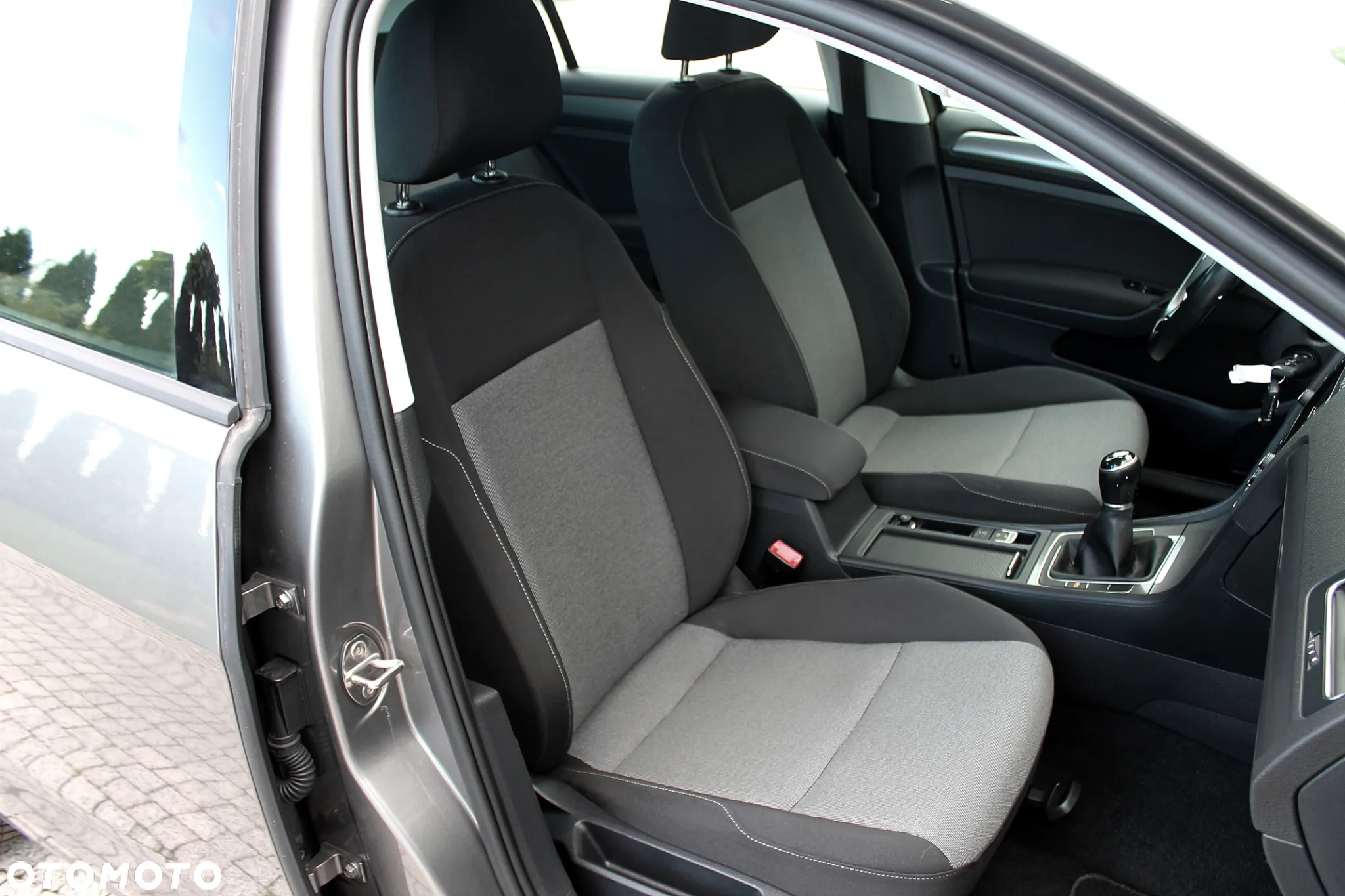 Volkswagen Golf 1.2 TSI BlueMotion Technology Comfortline - 10