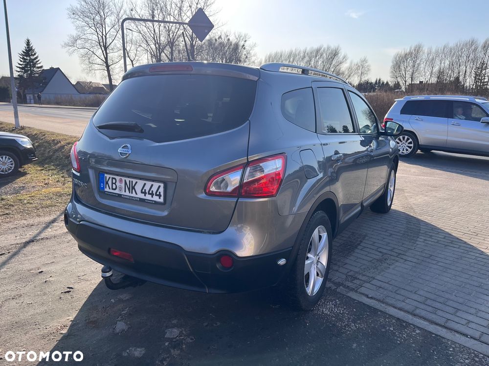 Nissan Qashqai+2 - 6
