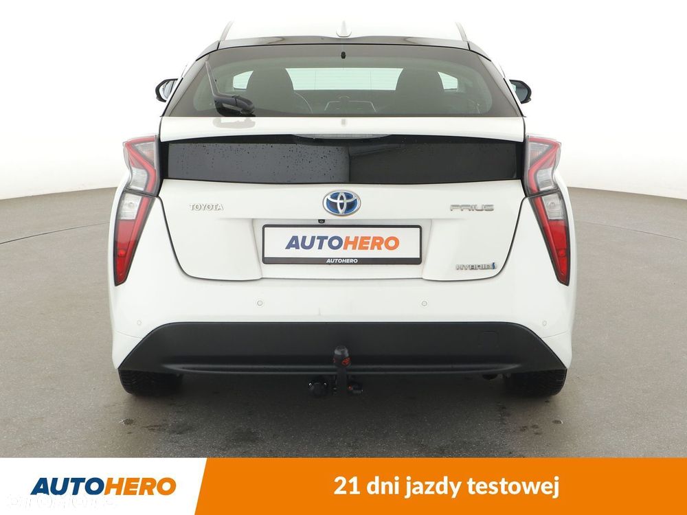Toyota Prius - 5
