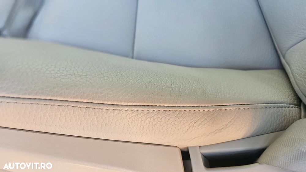 Volvo XC 60 Recharge T8 AWD AT Ultimate Dark - 35