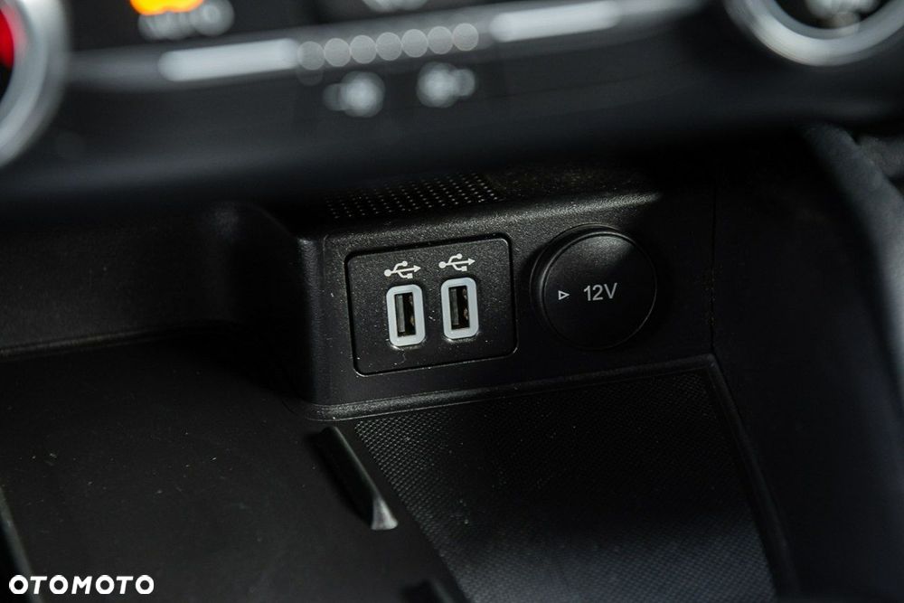 Ford Kuga 2.0 EcoBlue 4x4 TITANIUM X - 30