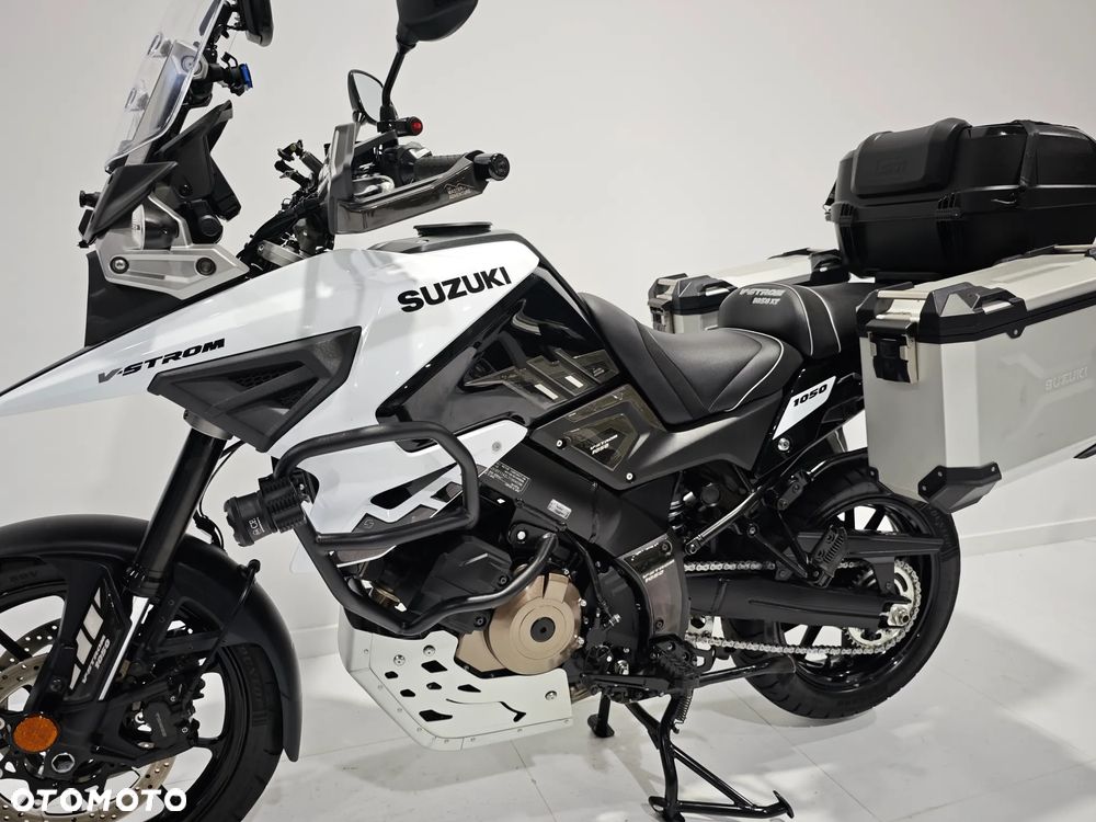 Suzuki V-STROM - 20