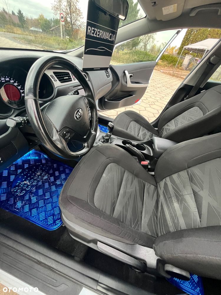 Kia Ceed 1.6 CRDi 128 ISG SW Vision - 9