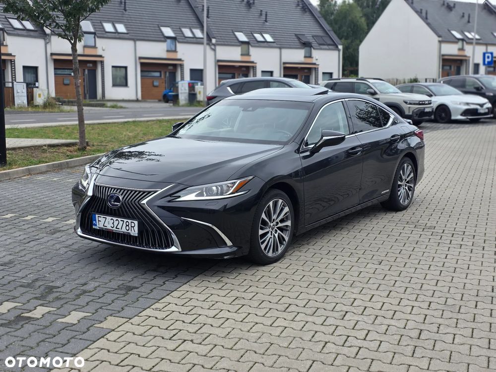 Lexus ES 300h Business Edition + - 1