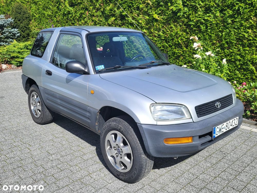Toyota RAV4 2.0 - 3