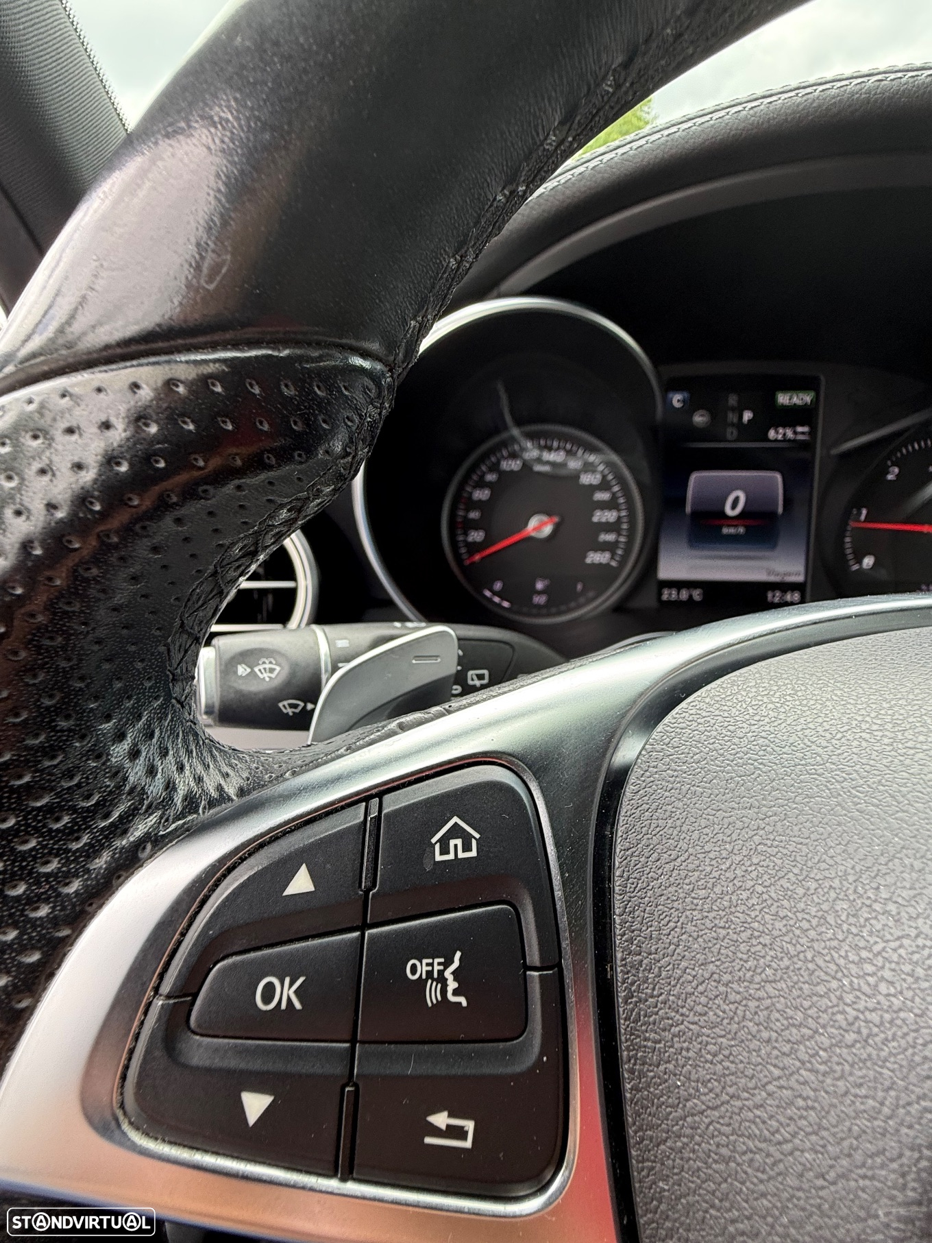 Mercedes-Benz C 300 h AMG Line - 12