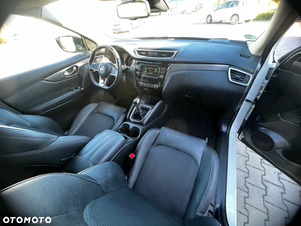 Nissan Qashqai - 16