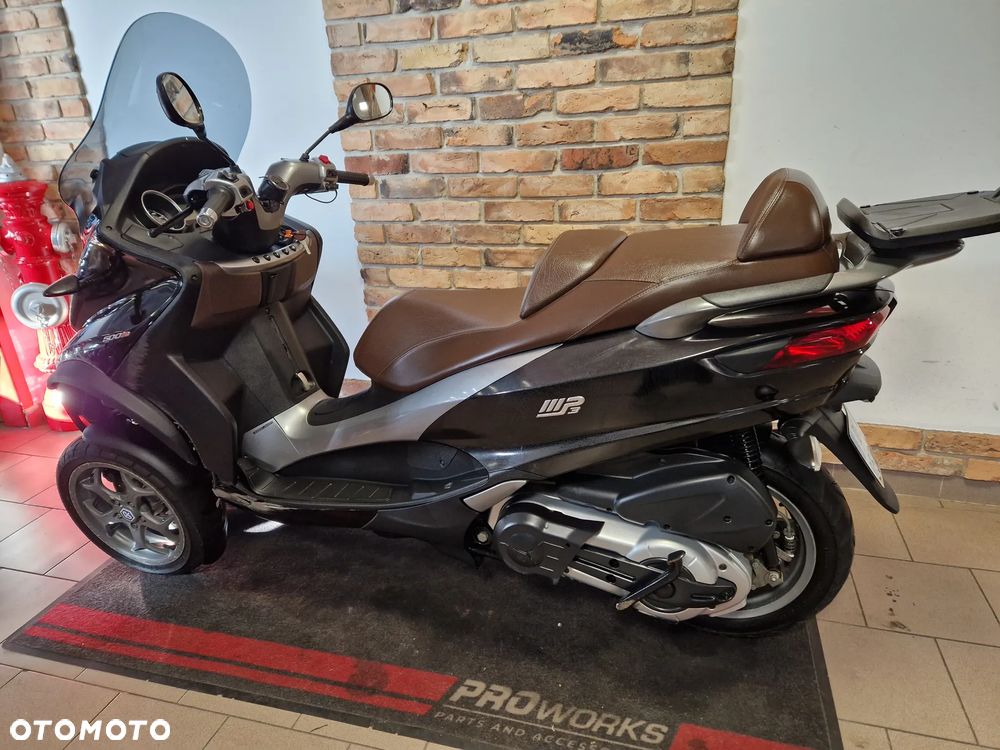 Piaggio MP-3 - 24