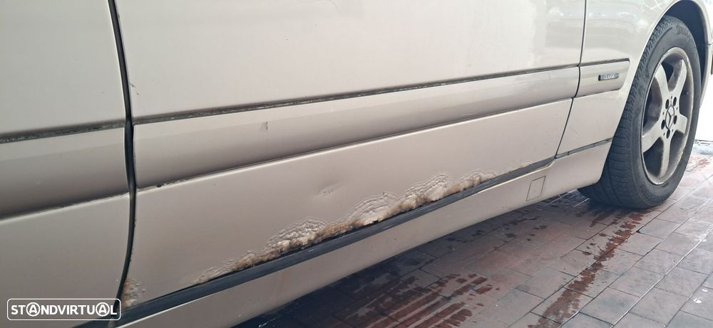 Mercedes-Benz E 220 CDI Classic - 16