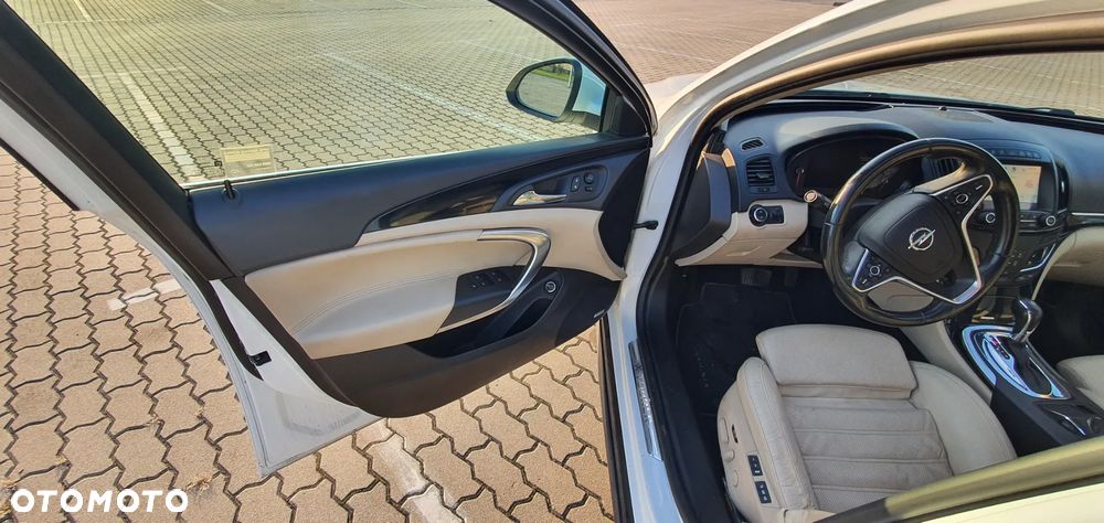 Opel Insignia 2.0 CDTI 4x4 Country Tourer - 10