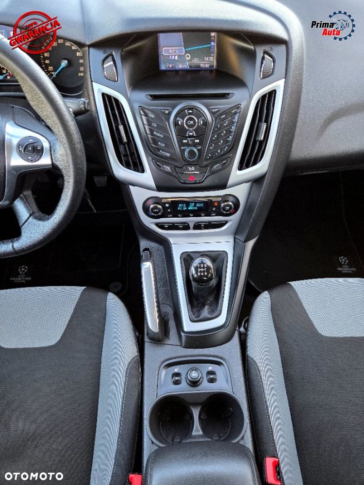 Ford Focus - 30