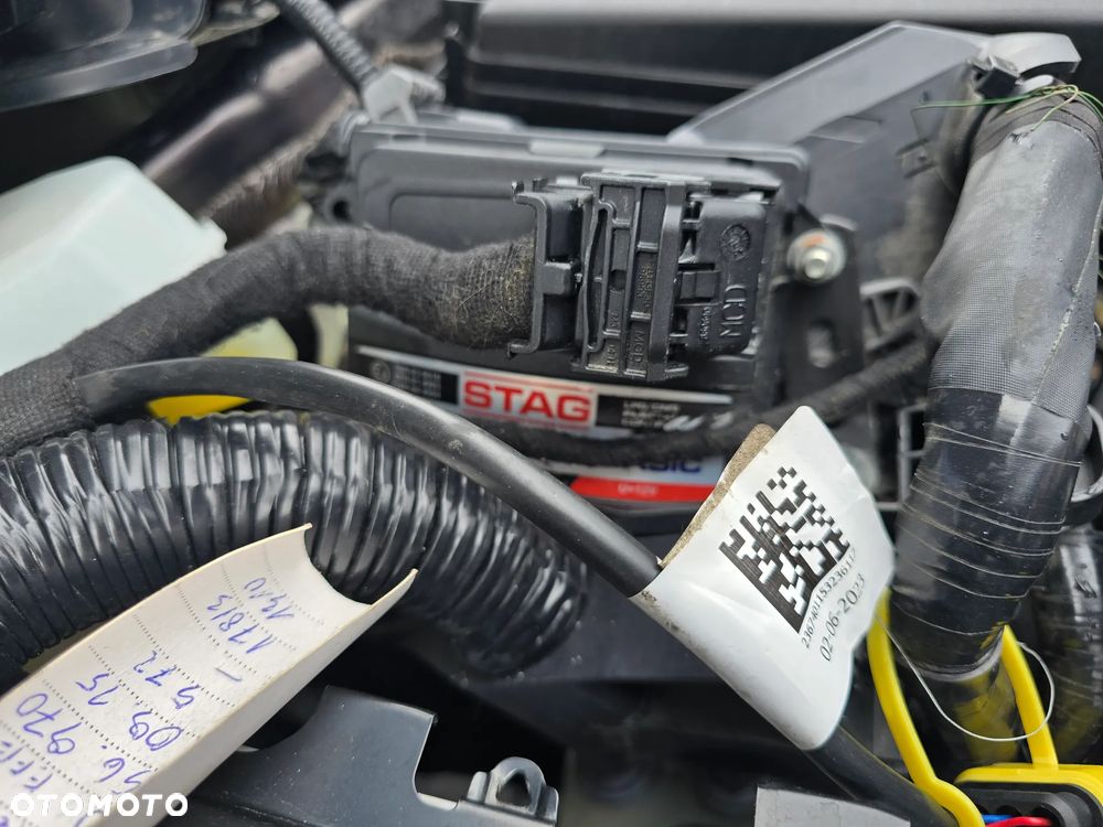 Toyota Corolla 1.8 Hybrid GPF Comfort - 34