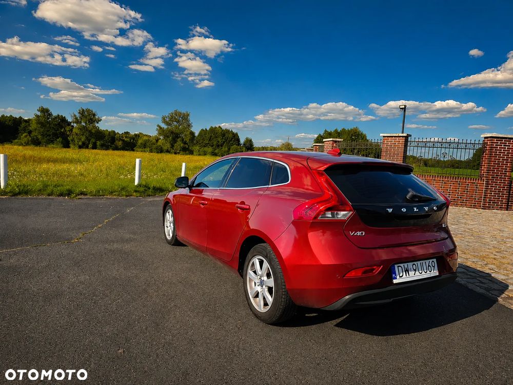 Volvo V40 D2 Drive-E R-Design Momentum - 6