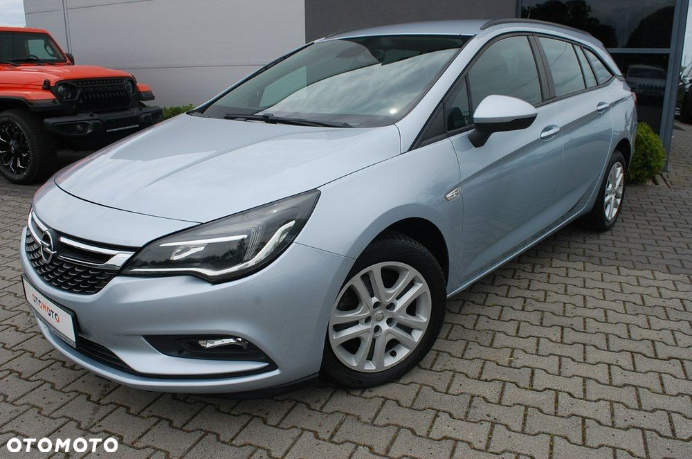 Opel Astra - 11