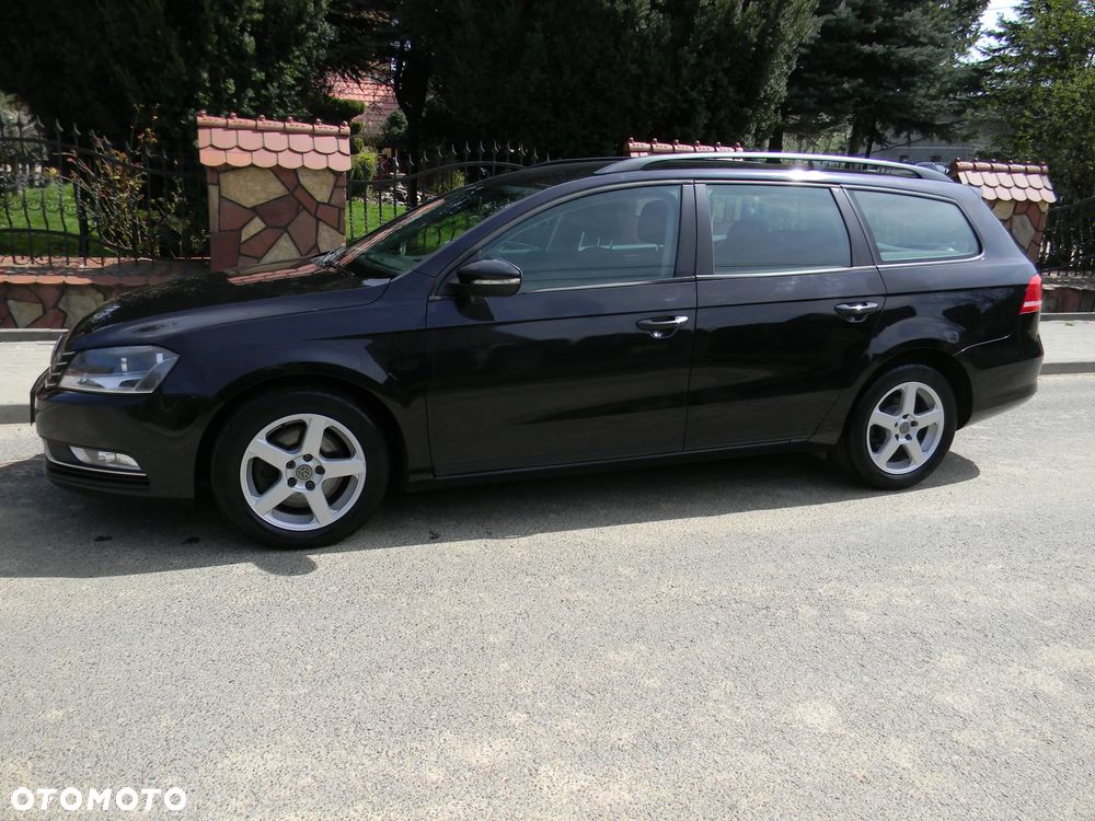 Volkswagen Passat 2.0 TDI 4Motion BlueMotion Technol Comfortline - 13