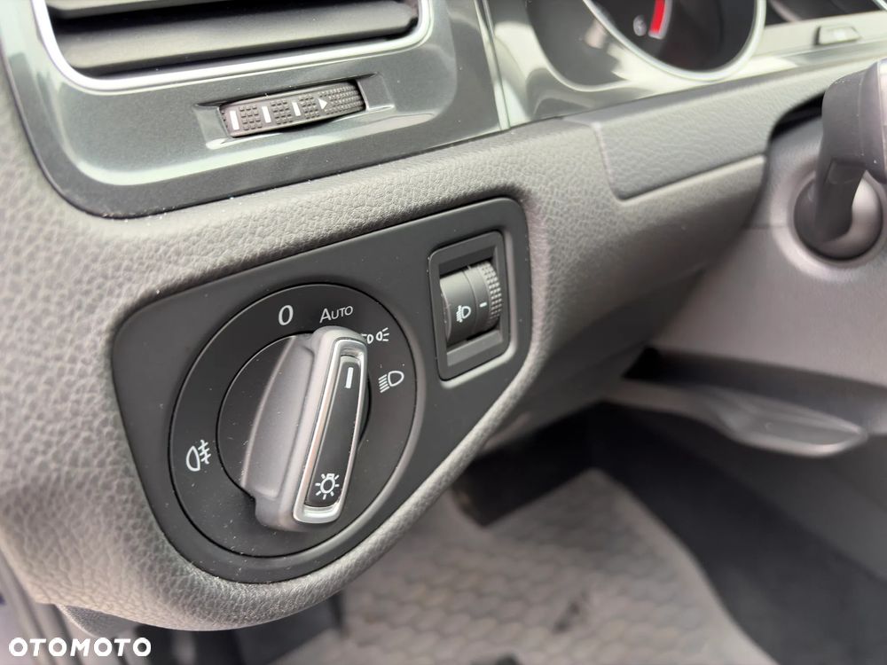 Volkswagen Golf 2.0 TDI BMT Comfortline - 21