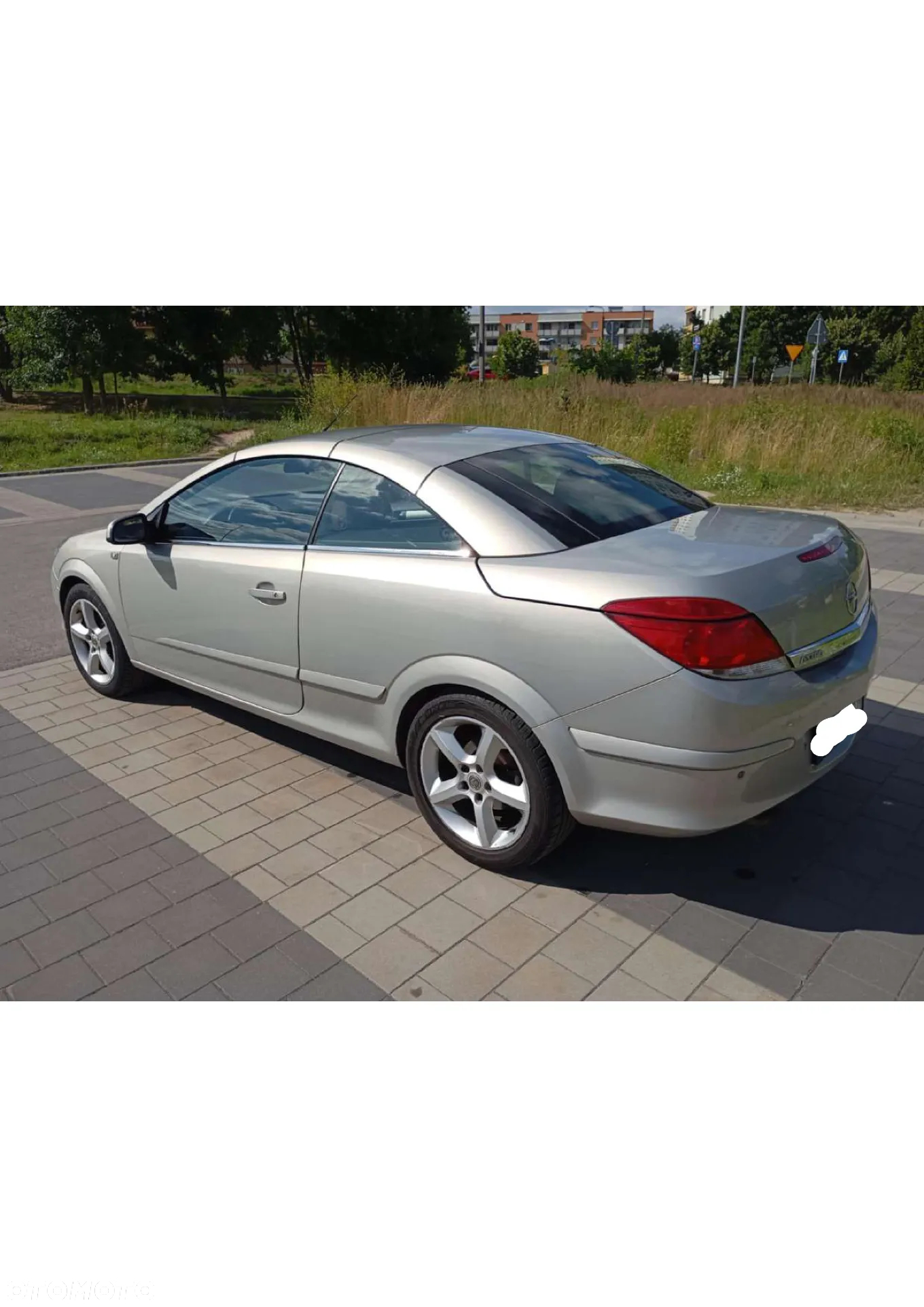 Opel Astra III GTC 1.8 Cosmo - 4