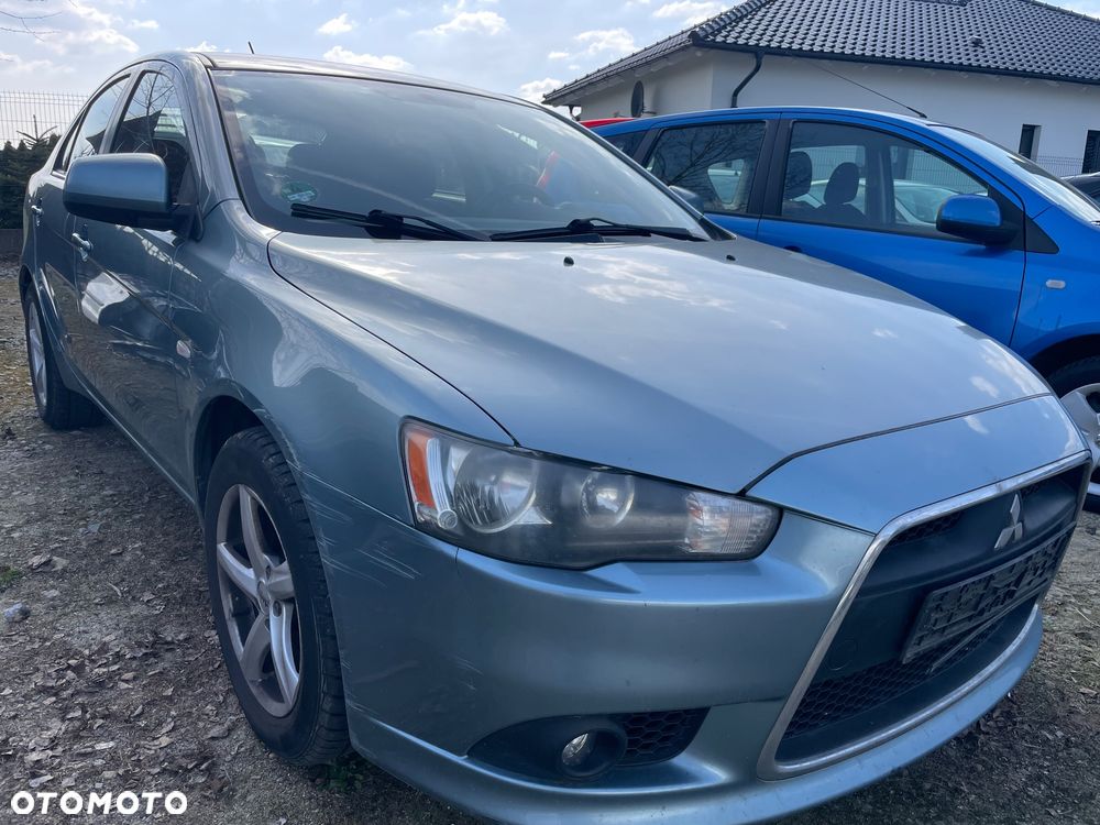 Mitsubishi Lancer 1.8 Intense - 2