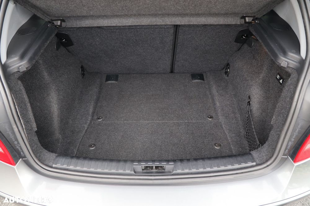 BMW Seria 1 118d - 27