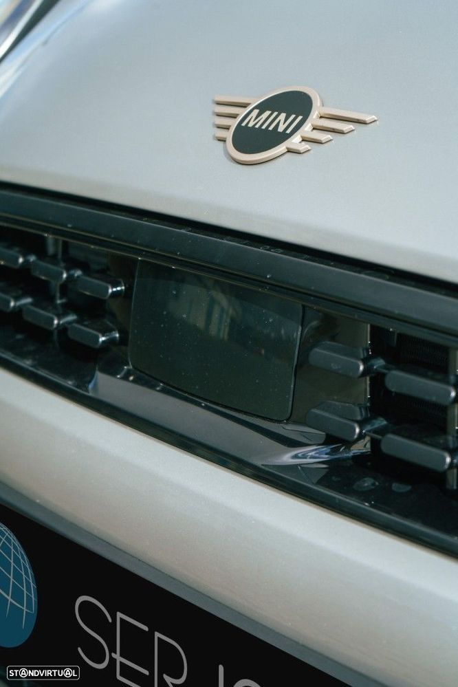MINI 3 Portas Cooper C Essential - 11