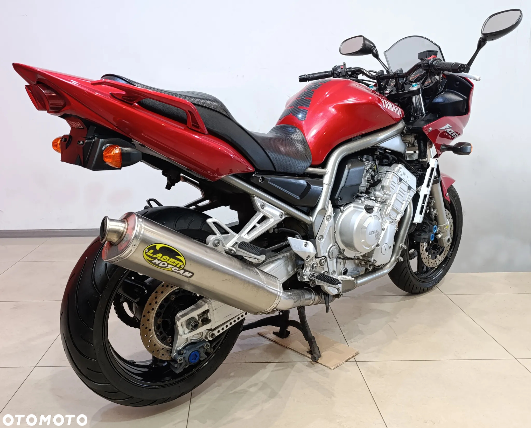 Yamaha FZS - 4