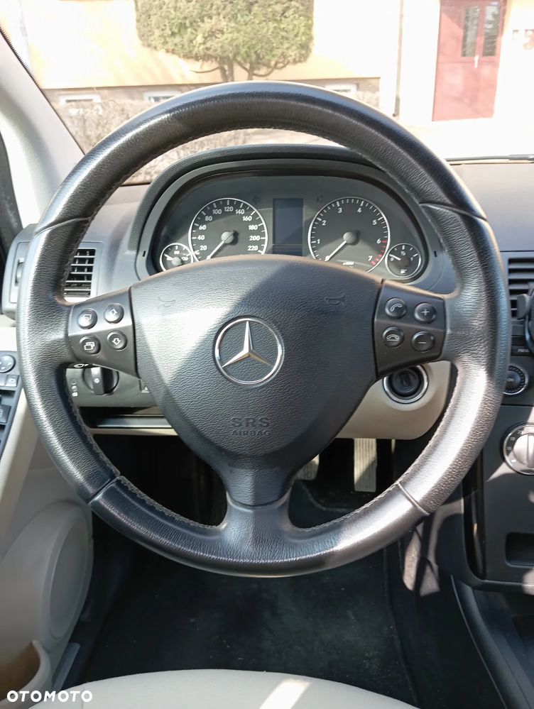 Mercedes-Benz Klasa A 160 BlueEfficiency - 3
