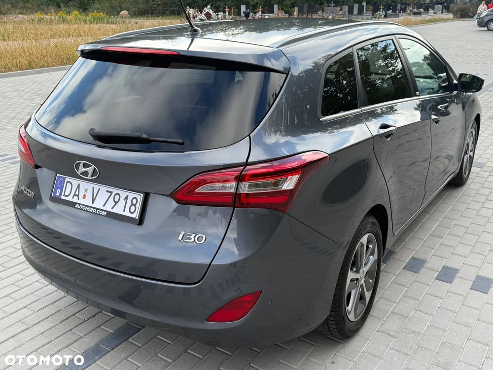Hyundai i30 1.4 Passion - 13