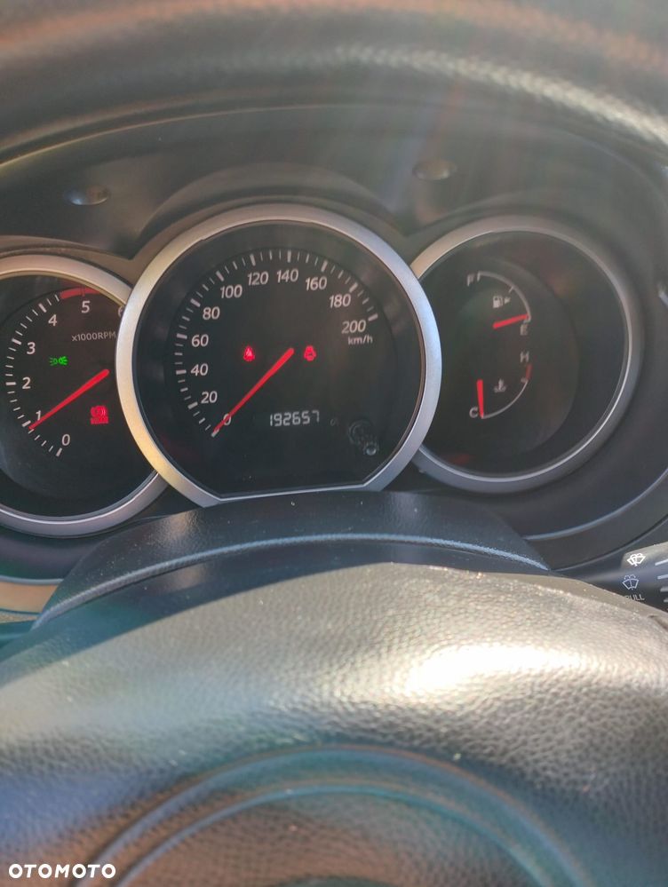 Suzuki Grand Vitara 1.9 DDiS - 8