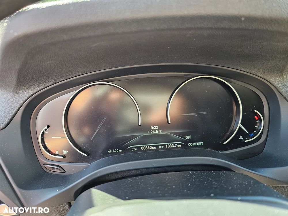BMW X3 xDrive20i AT - 9