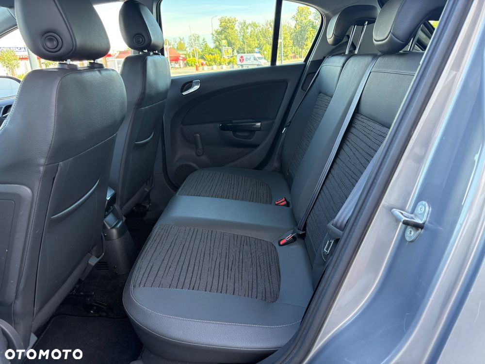 Opel Corsa 1.4 T Cosmo S&S - 19
