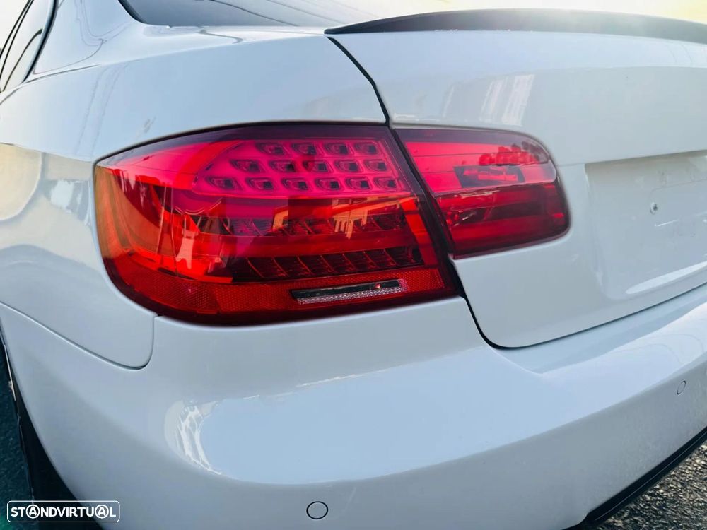 BMW 320 d Coupe Edição M - 8