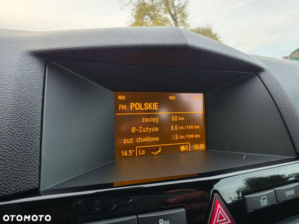 Opel Astra - 16