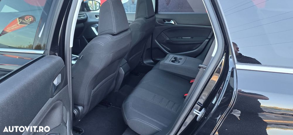 Peugeot 308 - 10