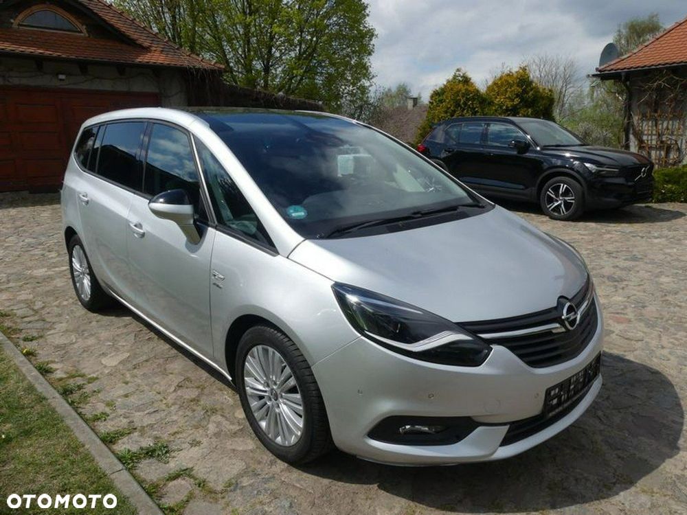 Opel Zafira 2.0 D Automatik Active - 2